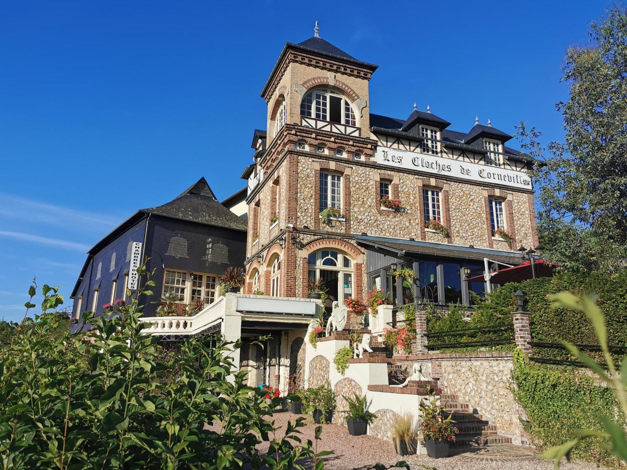 Les Cloches De Corneville Exterior foto